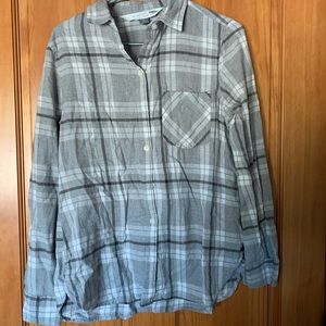 Grey Old Navy Flannel. Size Medium.